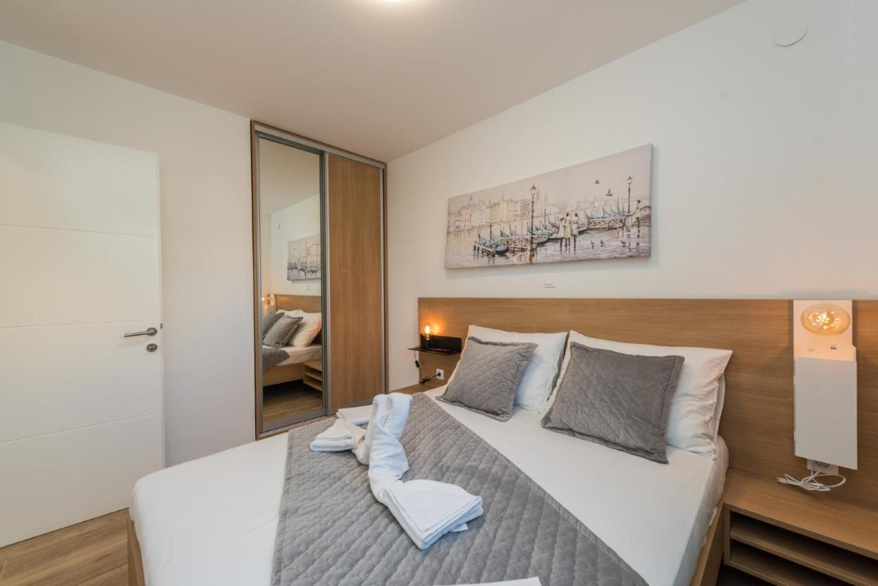 Pool Apartments Banta B Novalja Zewnętrze zdjęcie